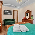 וילה High-end 3br - Private Garden, Terrace & Bbq