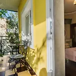וילה High-end 3br - Private Garden, Terrace & Bbq *