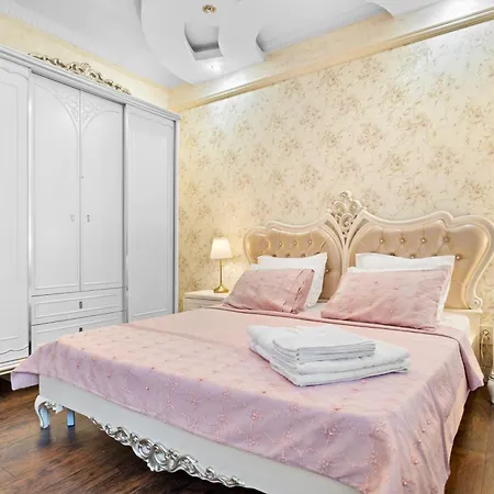 High-end 3br - Private Garden, Terrace & Bbq Βίλα