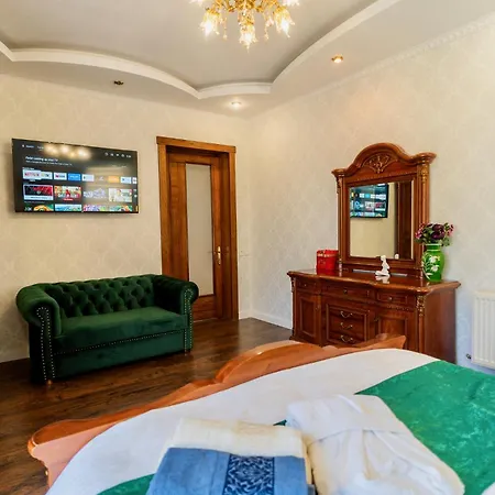 High-end 3br - Private Garden, Terrace & Bbq Villa Bucareste