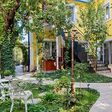 High-end 3br - Private Garden, Terrace&bbq *