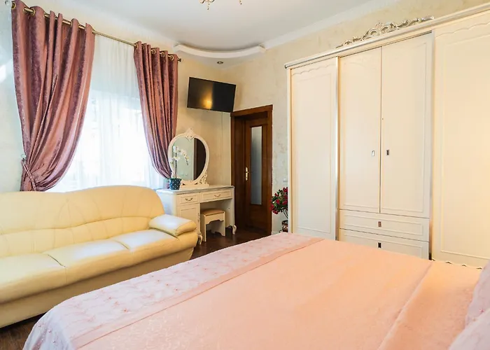 High-end 3br - Private Garden, Terrace & Bbq Vilă *