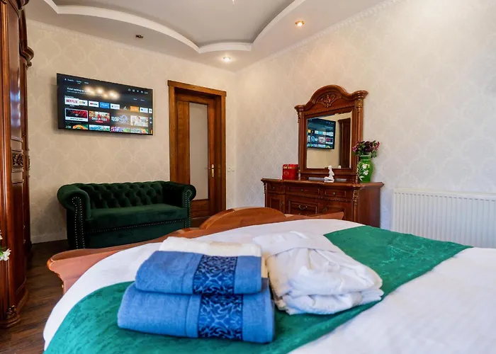 High-end 3br - Private Garden, Terrace & Bbq