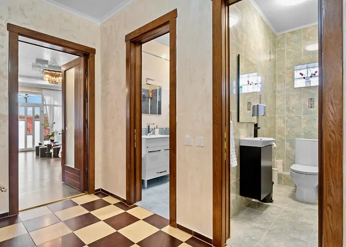 High-end 3br - Private Garden, Terrace & Bbq Villa *