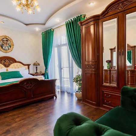 High-end 3br - Private Garden, Terrace & Bbq *